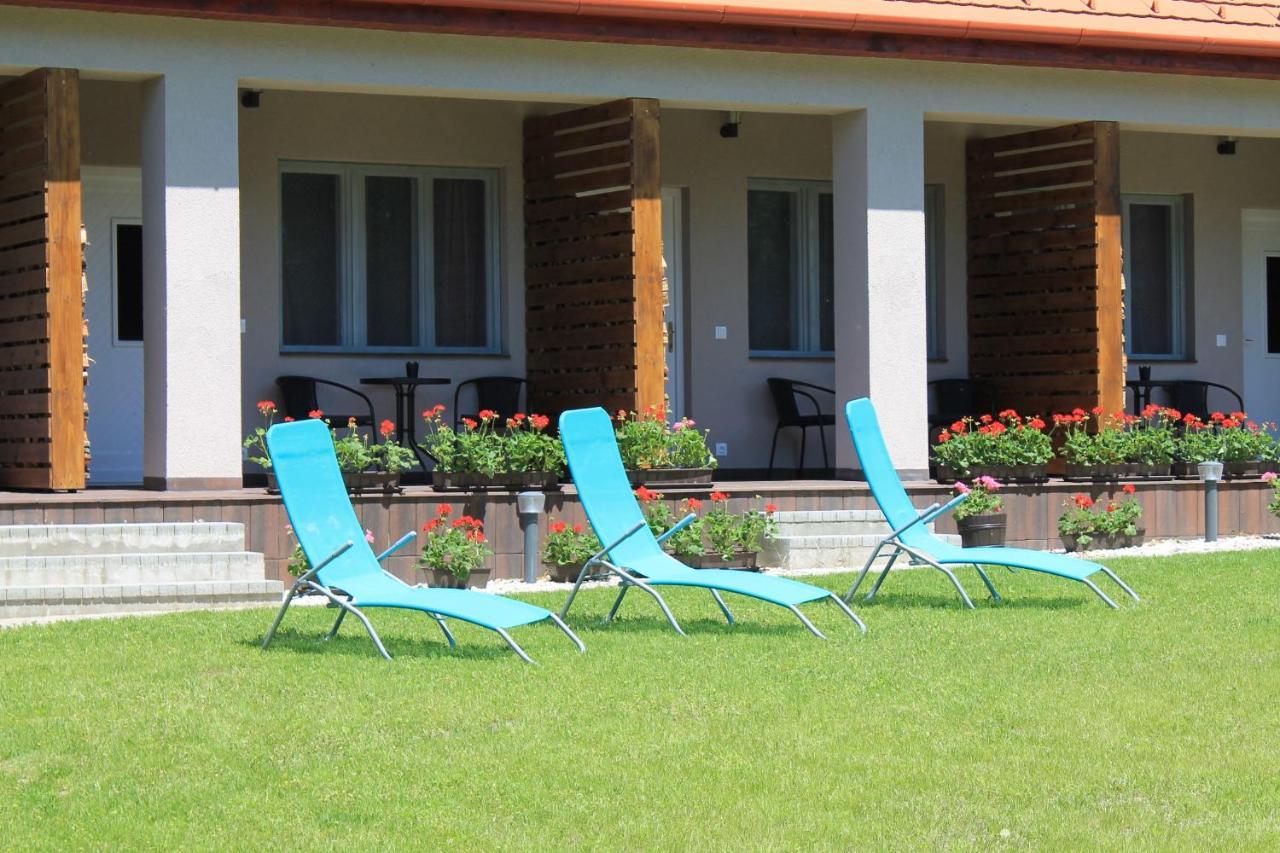 Hotel Zánka Vízparti Üdülő Exterior foto